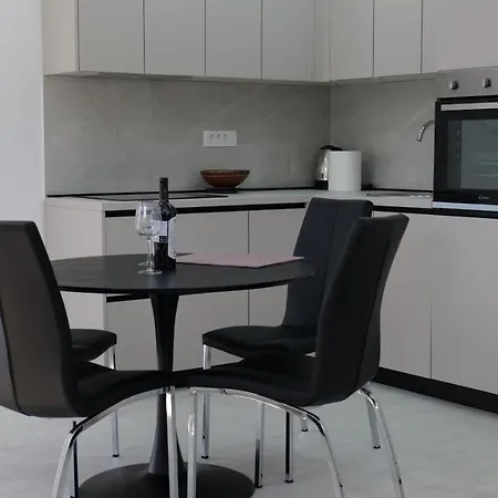 شقة Miki سبليت