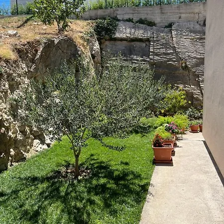 Miki Apartment